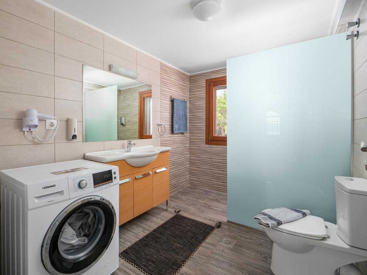 Villa Aura Pine อาเยีย เปลาเยีย ภายนอก รูปภาพ