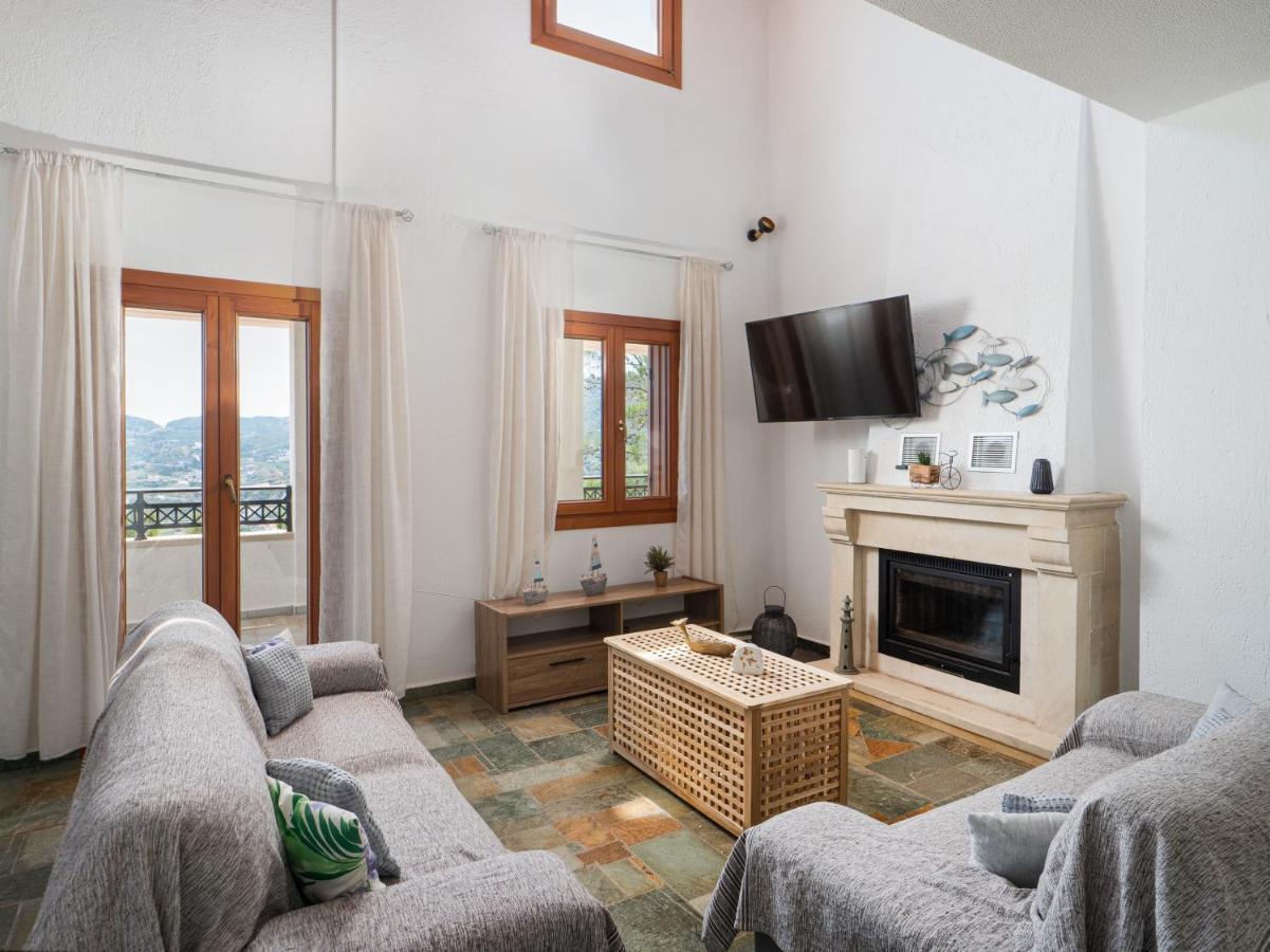 Villa Aura Pine อาเยีย เปลาเยีย ภายนอก รูปภาพ